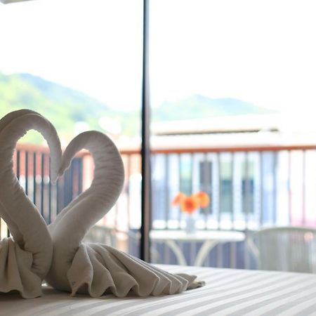 Dreamz House Boutique Hotel Karon Bagian luar foto
